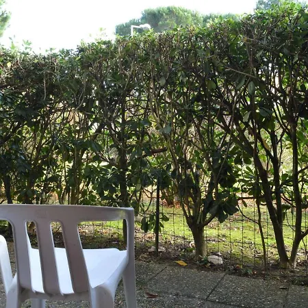 Apartment Studio/cabine 4 Pers. Avec Piscine, Parking Prive, Proche Et Commerces - - Fr-1-225-23 *