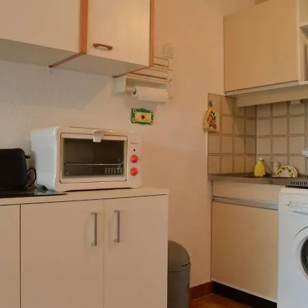 Apartment Studio/cabine 4 Pers. Avec Piscine, Parking Prive, Proche Et Commerces - - Fr-1-225-23