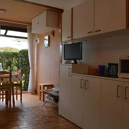 Studio/cabine 4 Pers. Avec Piscine, Parking Prive, Proche Et Commerces - - Fr-1-225-23 Apartment Argeles-sur-Mer